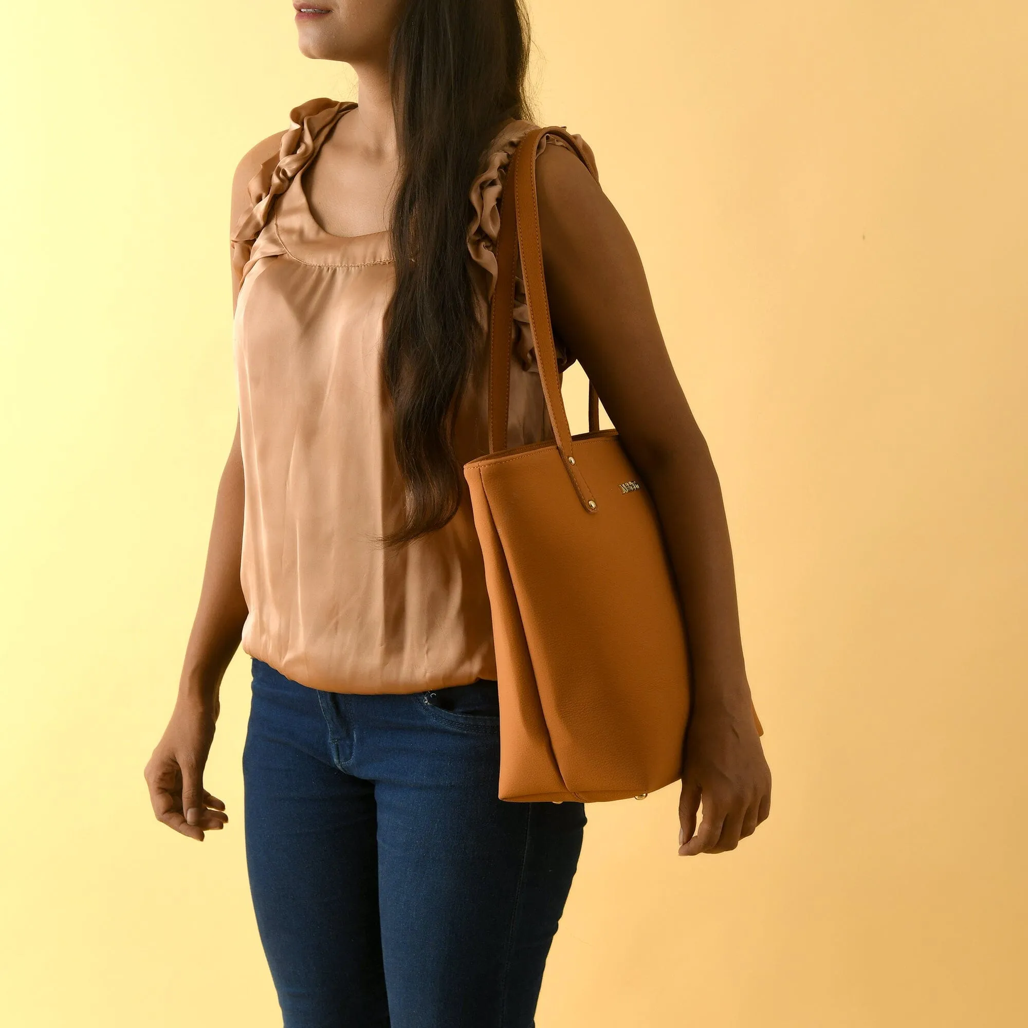 Era Vegan Leather Tote - Tan Brown