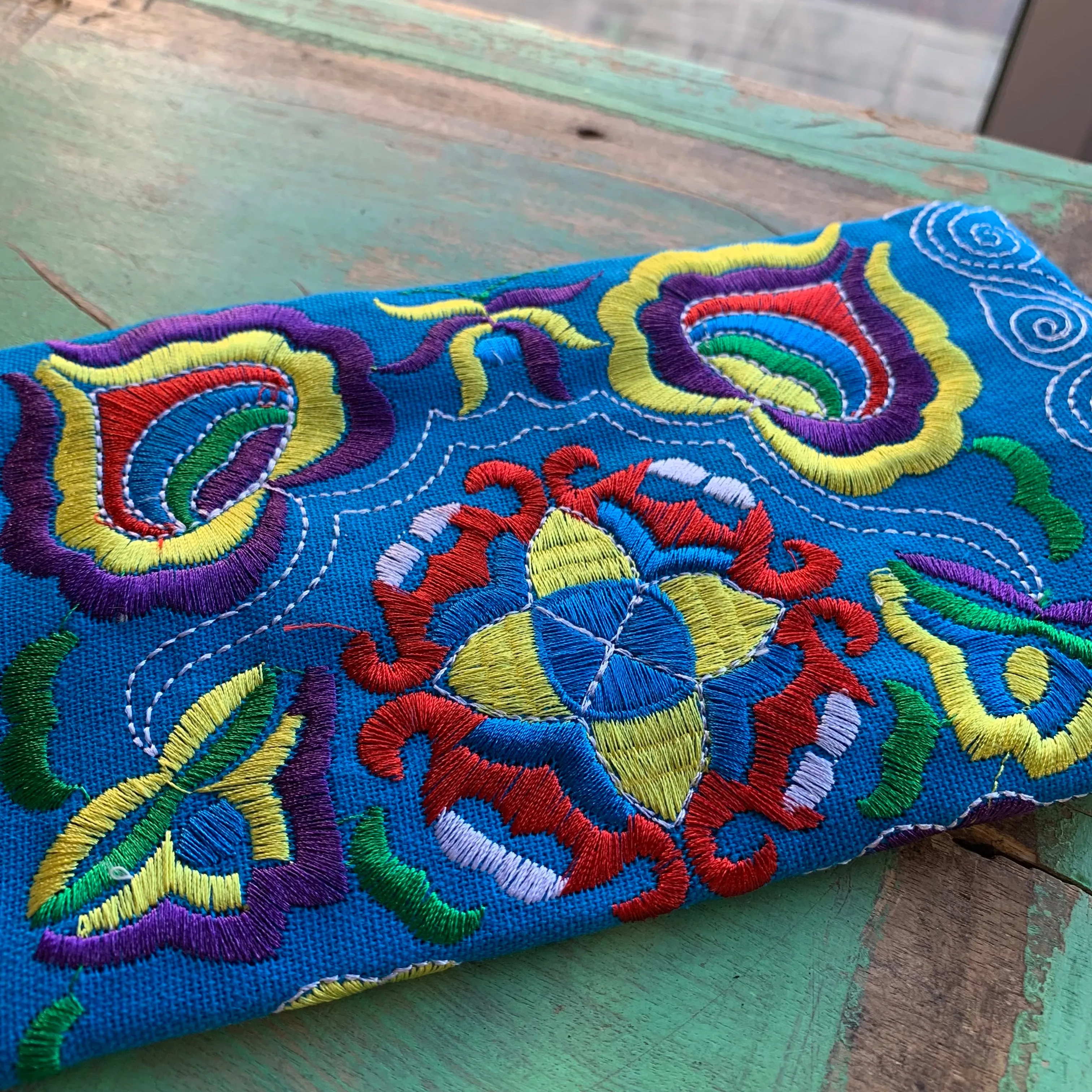 Fiesta Pouch